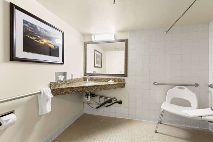 Room 32 of 58